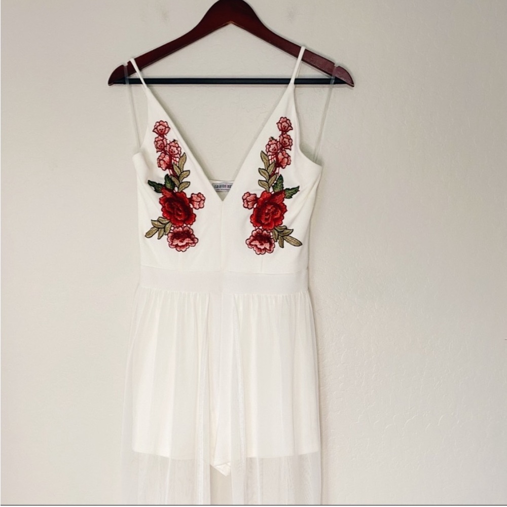 Can't Fade Away Maxi Dress
White Shorts Romper Maxi Dress - Picture 9 of 12
